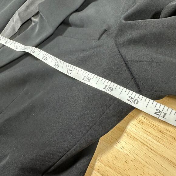 Vince Notched Collar Blazer Black Women's Size 12 New With Tags VR68691081 - Picture 8 of 9